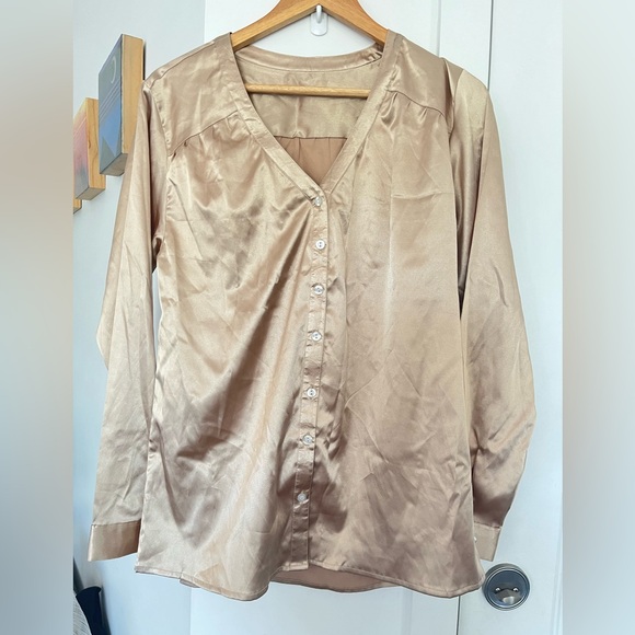 Metallic Brass / gold coloured satin full sleeve button down blouse - Picture 1 of 5